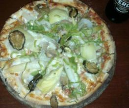 pizzeria-dolomiti-pizza-01.jpg