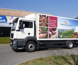 Fahrzeugbeschriftung - LKW-Folierung, Vollfolierung. Produziert von bausch werbeland aus Waiblingen.