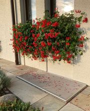 Insektenschutz Meyer GmbH
Lichtschachtabdeckungen vereinfachen Ihr Leben, der Lichtschacht bleibt frei von Dreck, Laub, Insekten und Nagetieren. Auch kombinierbar mit dem Verbau eines Einbruchschutzes.