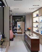 Louis Vuitton Bologna immagine 3