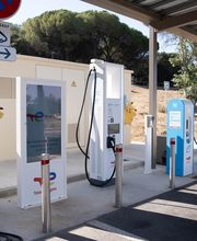 TotalEnergies Station de recharge image 14