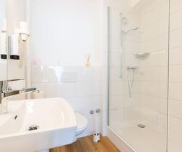 Hôtel des Arts Bild 4