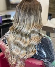 Gold Cut Coiffeur Bild 4