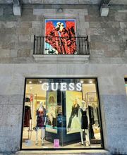 GUESS imagen 1