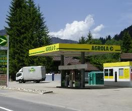 AGROLA Tankstelle in Sörenberg, 6174, überdacht mit Landi Transporter