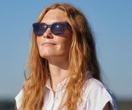 Ontdek een uitgebreid assortiment zonnebrillen voor dames bij Specsavers.