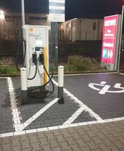 Shell Recharge Charging Station Bild 2