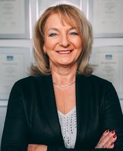 Claudia Wessel - AXA Versicherung Wessel & Kollegen oHG - Kfz-Versicherung in Nürnberg