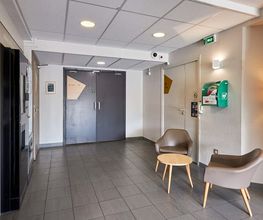 B&B HOTEL Caen Mémorial image 8