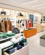 Lacoste Metz image 5