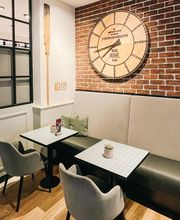 Junge Die Bäckerei. Bild 8