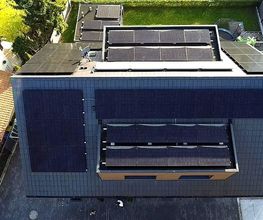 17 Photovoltaik auf Flachdach.jpg