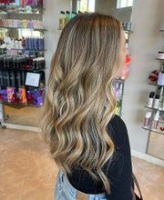 Designers Edge Hair Studio & Bella Vita Garden Spa image 2