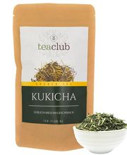 Kukicha bedeutet aus dem Japanischen übersetzt "Tee aus Stängel" (Kuki = Stängel / Stiel und Cha = Tee). Bei dem Kukicha-Grüntee mindern die Stängel nicht die Qualität des Tees, vielmehr enthält der Tee dadurch weniger Koffein als andere Grüntee-Sorten. Der Tee ist angenehm weich und duftig-frisch im Geschmack. Die Stängel stammen von einem Gyokuro, wodurch der Tee eine feine Süße und ein leichtes Umami erhält. Wir empfehlen diesen Tee für den Alltag und für Grüntee-Einsteiger, da er leicht zuzubereiten und wenig bitter ist.

Angebaut wird dieser Tee auf der Halbinsel Kyūshū, Japan.


Zubereitung
4-5 TL / 1 Liter oder 1 TL / 200 ml
1. Aufguss: 65-75 °C für 60 Sekunden
2.-3. Aufguss: 65-75 °C für 20 Sekunden

Dieser Tee kann mehrfach aufgegossen werden. 

Zutaten: Grüner Tee
