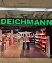 Auf dem Bild ist der Eingangsbereich der Deichmann-Filiale in Überlingen abgebildet.