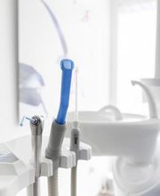 Behandlungsgeräte bei den Zahnärzten in der Waldsiedlung