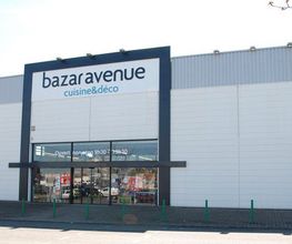 Bazar Avenue image 2