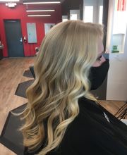 Fantastic Sams Cut & Color image 2