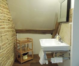 Sani Boutique image 9