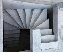 Poullilian Grimaud Construction image 1