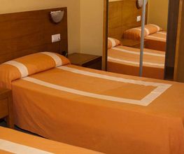 hostal-la-isla-habitacion-05.jpg