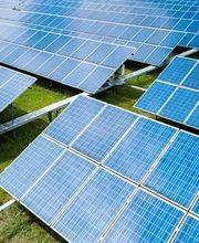 Gemeinsam entwickeln wir das für Sie passende Energiekonzept, das auf Ihre Bedürfnisse zugeschnitten ist. Unsere innovativen Lösungen geben Ihnen die Möglichkeit, unabhängiger von den Schwankungen der Strompreise zu werden.