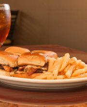 Magnolia Grille image 12