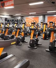 Basic-Fit Deventer Hannoverstraat 24/7 - cardio