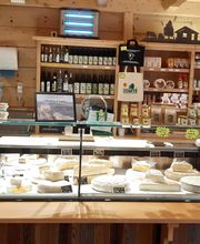 Longevilles Mont d'Or Fromagerie Arnaud image 7