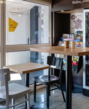 B&B HOTEL Grenoble Université 1 image 7