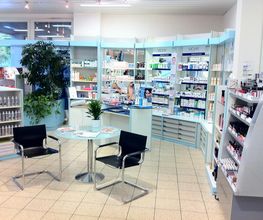 Rosenau Apotheke Bild 3