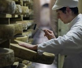 Fromageries Marcel Petite image 2