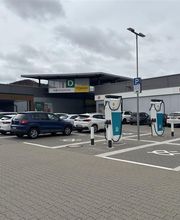 Shell Recharge Charging Station Bild 1