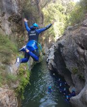 canyoning málaga, barranquismo marbella, descenso de barranco costa del sol, canyon activity marbella, canyoning benahavis, marbella activities, things to do marbella, things to do malaga.