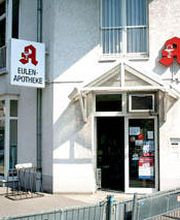 Aussenansicht der Eulen-Apotheke