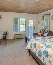 Lanai at the Cove image 18