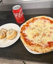 Piccolo Pizza & More image 11