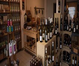 Plus Que du Vin image 3