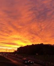 Ein Foto von einem wunderschönen Sonnenaufgang.