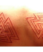 Bloody Dogs Tattoo & Piercing Siegburg Inh. Robert Pongrácz Bild 7