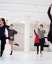 Braswell Arts Center GmbH Bild 7