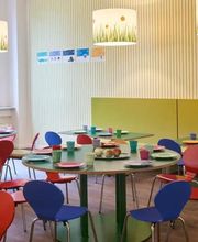Speisesaal im kinderzimmer Dorotheenstraße