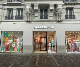 Calzedonia image 1