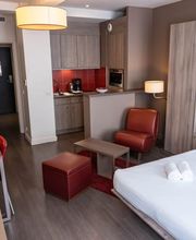 B&B HOME Caen Centre Gare image 4