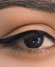 EYE-LINER-ERRENTERIA.jpg