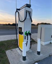 Shell Recharge Charging Station Bild 1