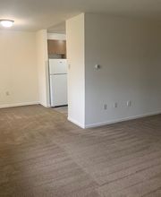 Elwood Gardens Apartments image 19