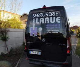 Larue Pascal image 9