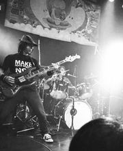 MAKE ROCK´N´ROLL NOT WAR Bild 3