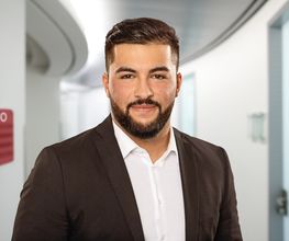 ERGO Versicherung Sohrab Sayahi Bild 2